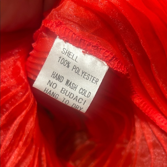 WynneLayers Red Pleated Draped Cape Jacket - Picture 5 of 8